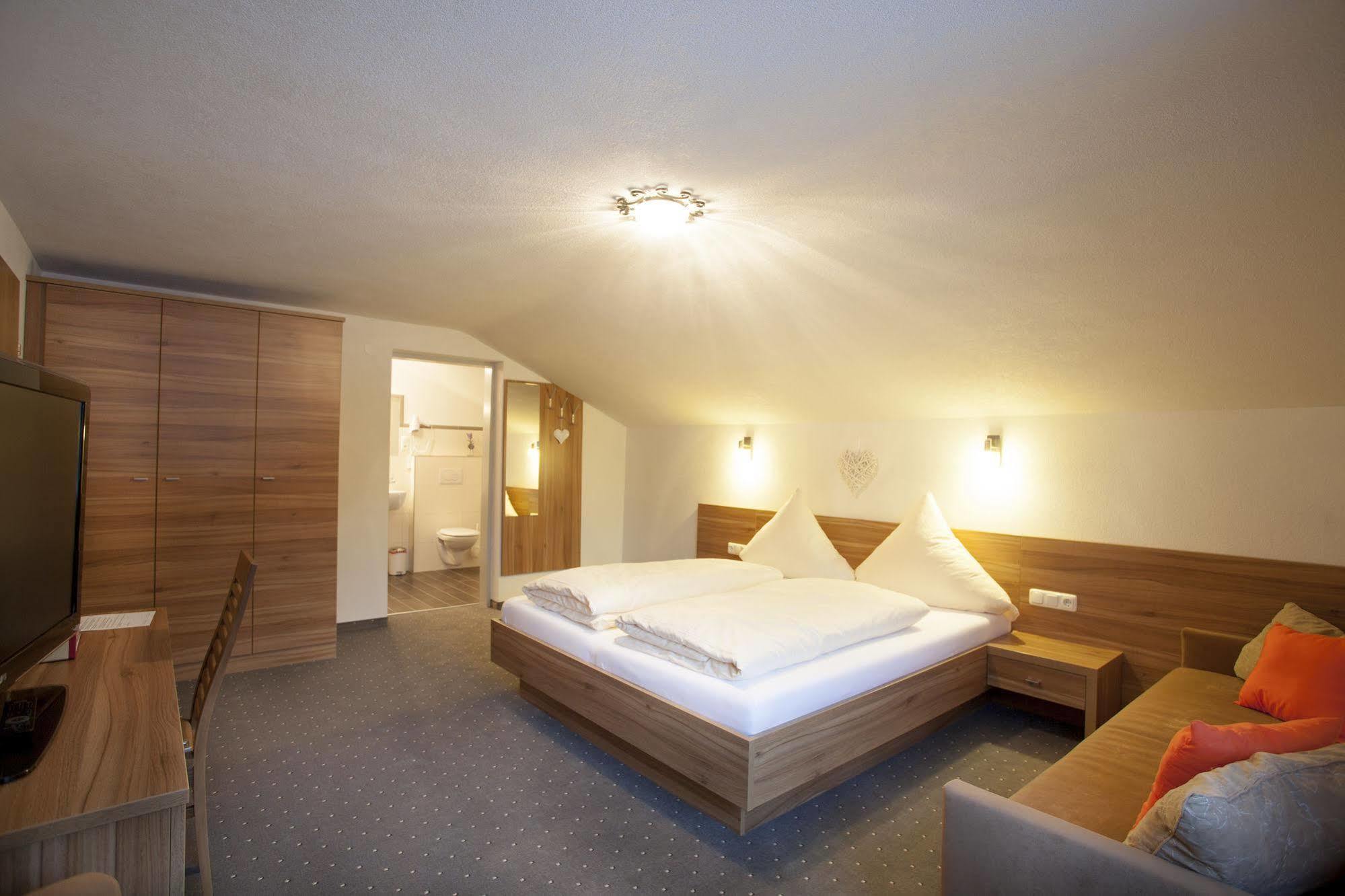 Alpenhof Waengle Aparthotel Reutte Ngoại thất bức ảnh